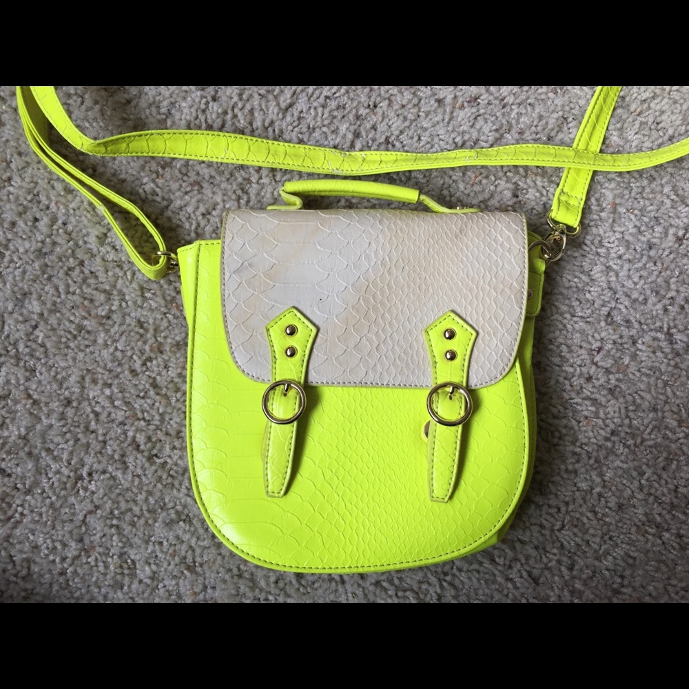 Steve Madden Neon Yellow Crossbody Bag Gem